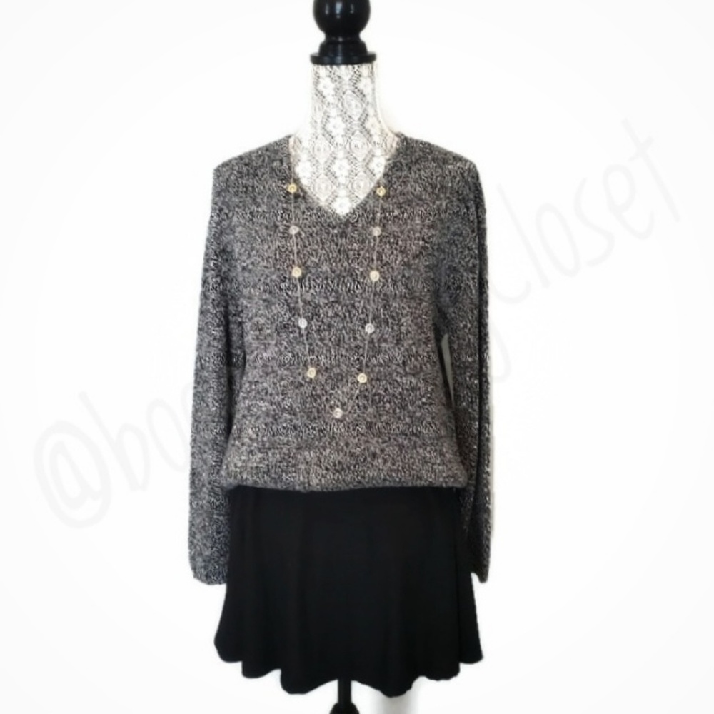 Easy Spirit Black & White, V-neck Pullover Sweater